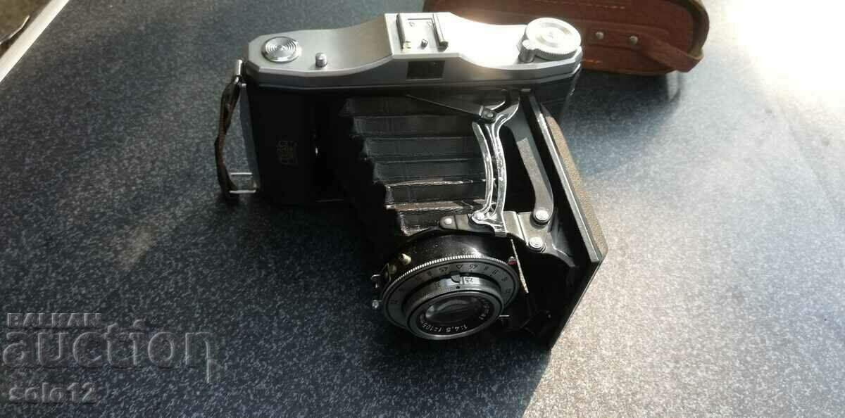 Old German bellows camera. - 7 Old German bellows camera. - 7