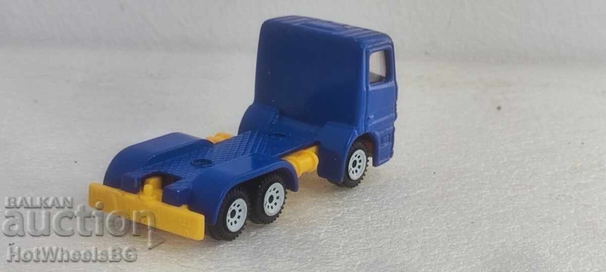 Delivery of SIKU TOYS- Track Mercedes tractor Delivery of SIKU TOYS- Track Mercedes tractor