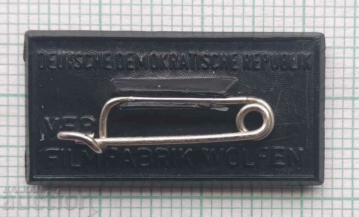 Доставка на 16588 Значка - ORWO - производство на кино и фотоленти ГДР Доставка на 16588 Значка - ORWO - производство на кино и фотоленти ГДР