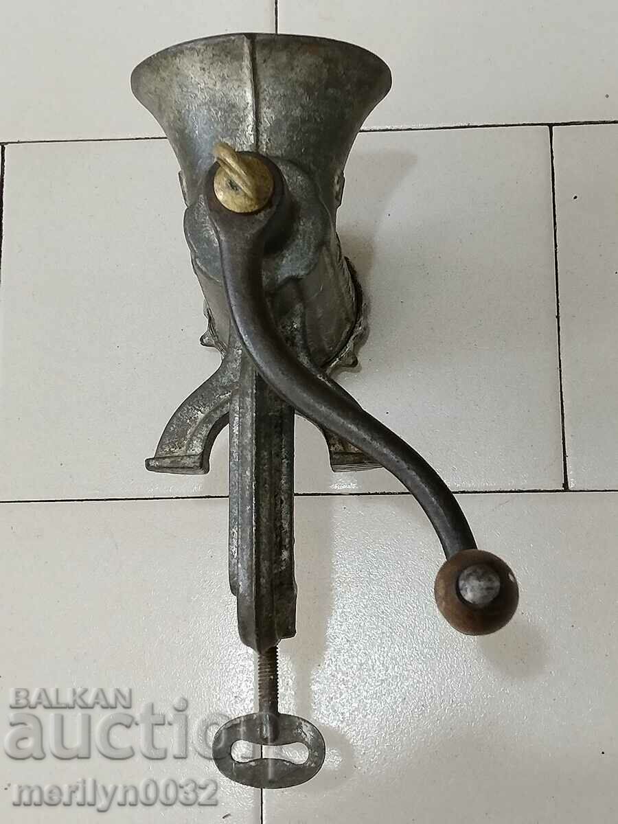 Metal meat grinder STALIN meat grinder NRB - 7 Metal meat grinder STALIN meat grinder NRB - 7