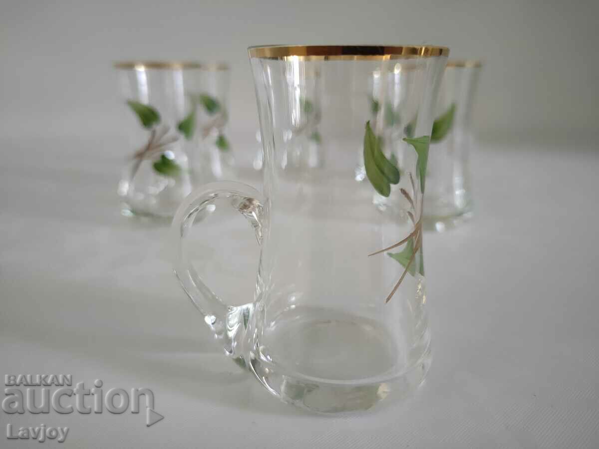 Delivery of Retro set of 6 glass glasses