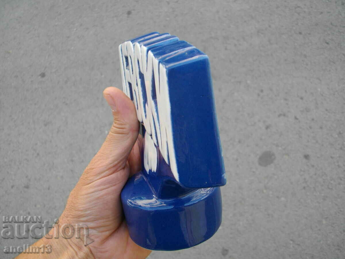 Delivery of OLD PENCIL CASE FOOTBALL LEVSKI 7 : 2 PORCELAIN FAIENCE Delivery of OLD PENCIL CASE FOOTBALL LEVSKI 7 : 2 PORCELAIN FAIENCE