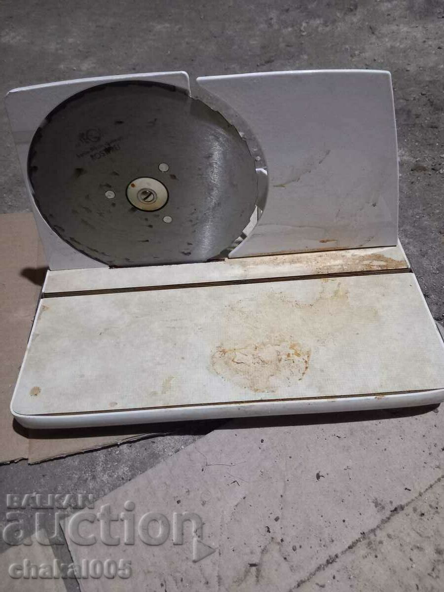 Auction  Bread slicer