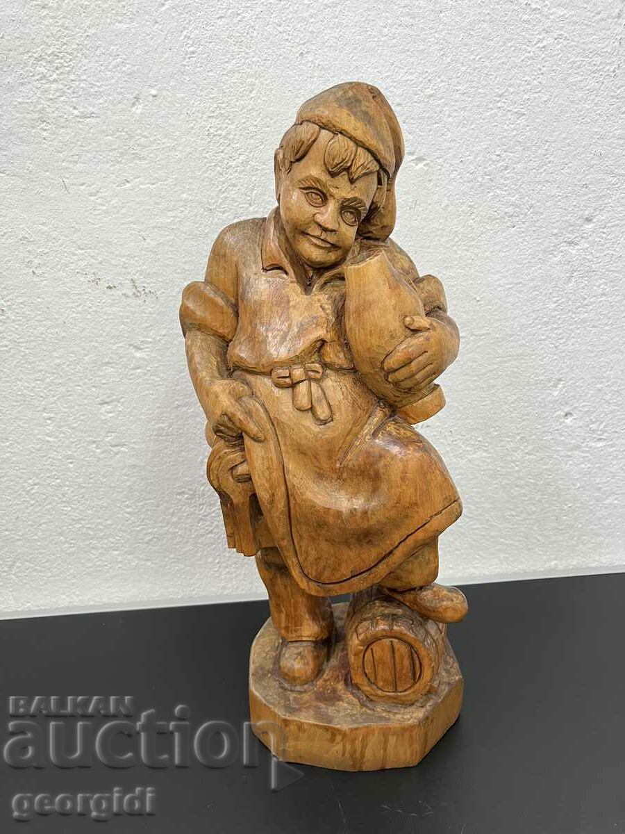 Large wood carving / figure of a brewer / innkeeper. #5727