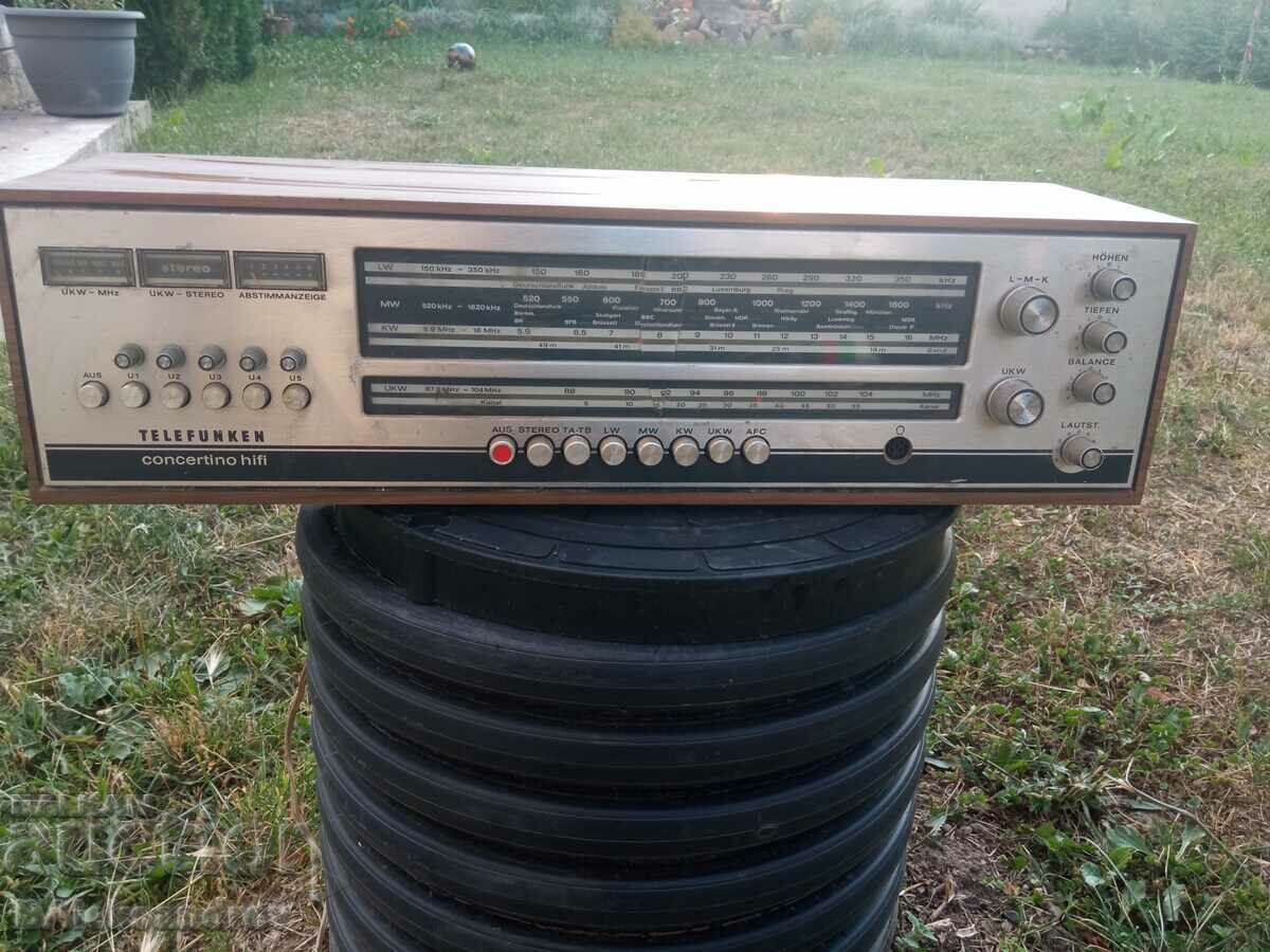 Παλιό ραδιόφωνο TELEFUNKEN