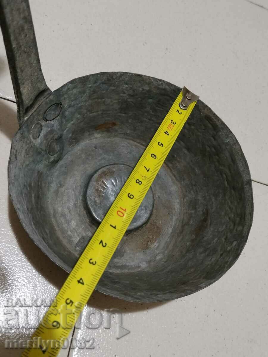 Δημοπρασία Παλιό χάλκινο σιντριβάνι κουτάλα kishkil καπάκι χαλκό Δημοπρασία Παλιό χάλκινο σιντριβάνι κουτάλα kishkil καπάκι χαλκό