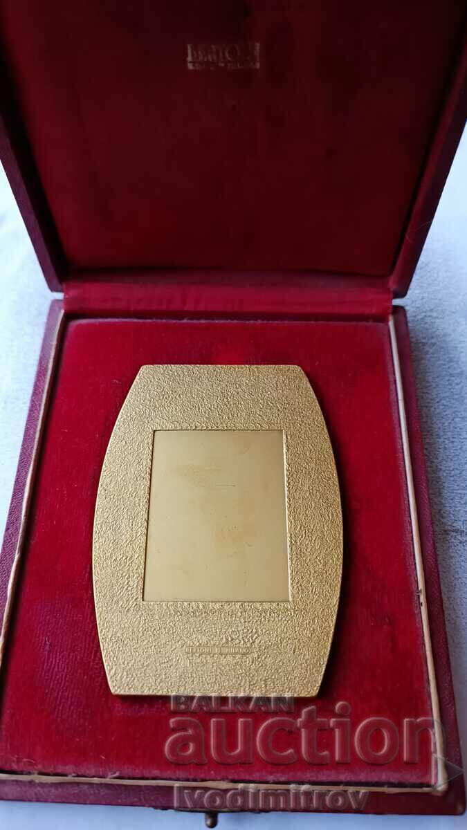 Plaque 50 years Bulgarian Athletics Federation with price 8.65 BGN | € 4.42 Plaque 50 years Bulgarian Athletics Federation with price 8.65 BGN | € 4.42