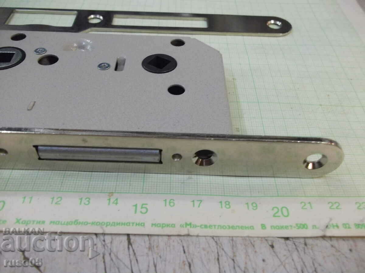 Delivery of Ordinary door lock, new