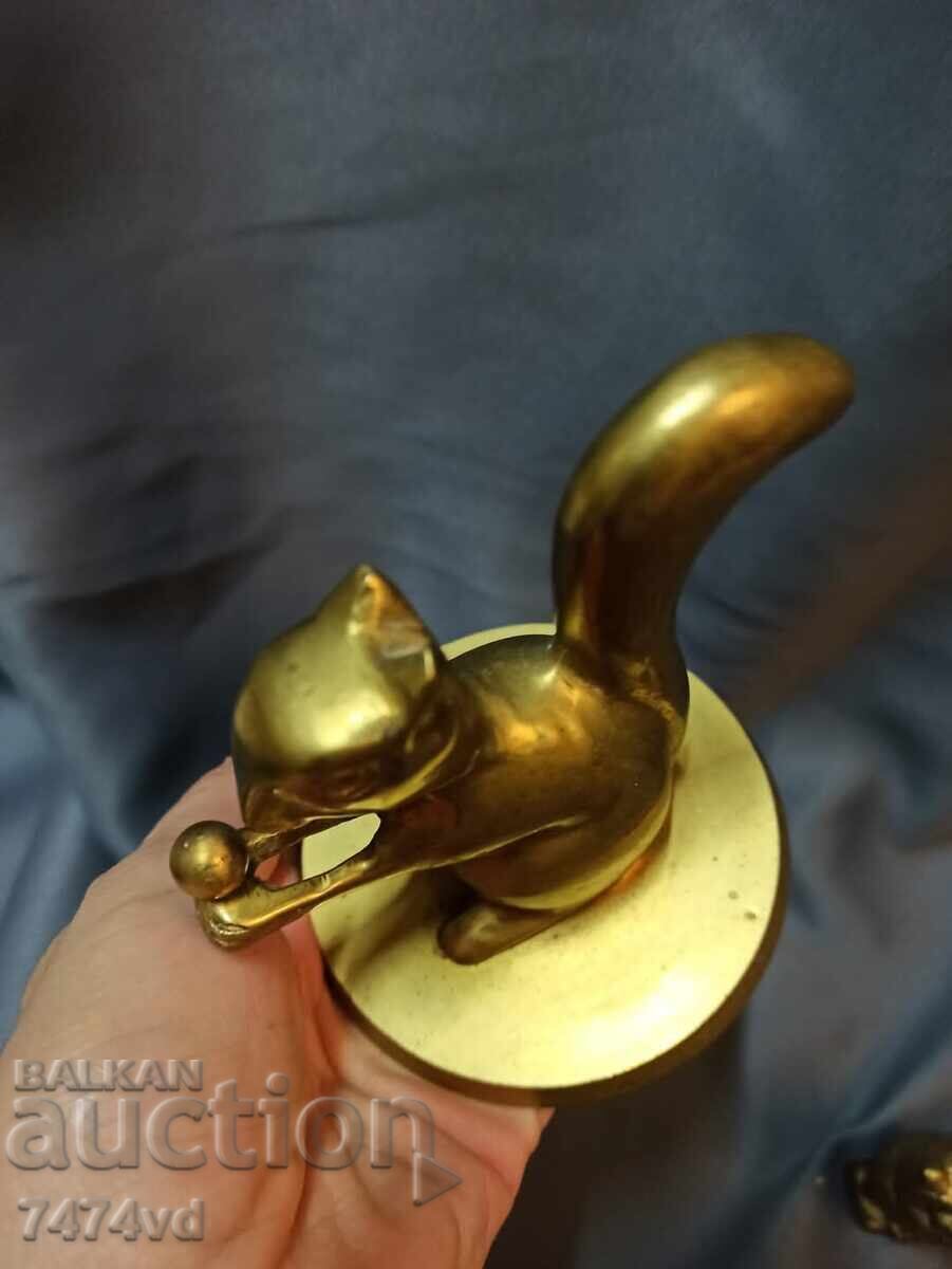 Χάλκινο γλυπτό ελέφαντα (συμπαγής φιγούρα) με τιμή 50.00 BGN | € 25.56 Χάλκινο γλυπτό ελέφαντα (συμπαγής φιγούρα) με τιμή 50.00 BGN | € 25.56