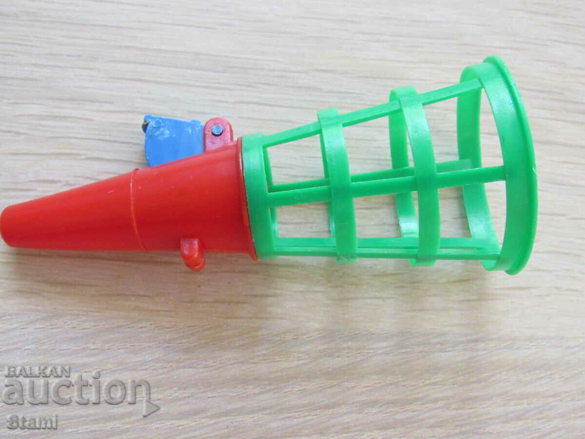 A basket toy from the time of the soca with price 6.00 BGN | € 3.07 A basket toy from the time of the soca with price 6.00 BGN | € 3.07