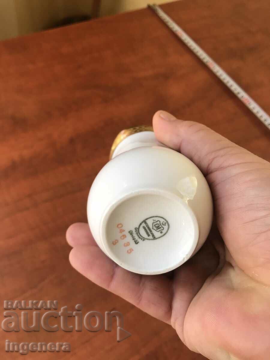 Delivery of PORCELAIN MILK JUG GILDED-GERMANY Delivery of PORCELAIN MILK JUG GILDED-GERMANY