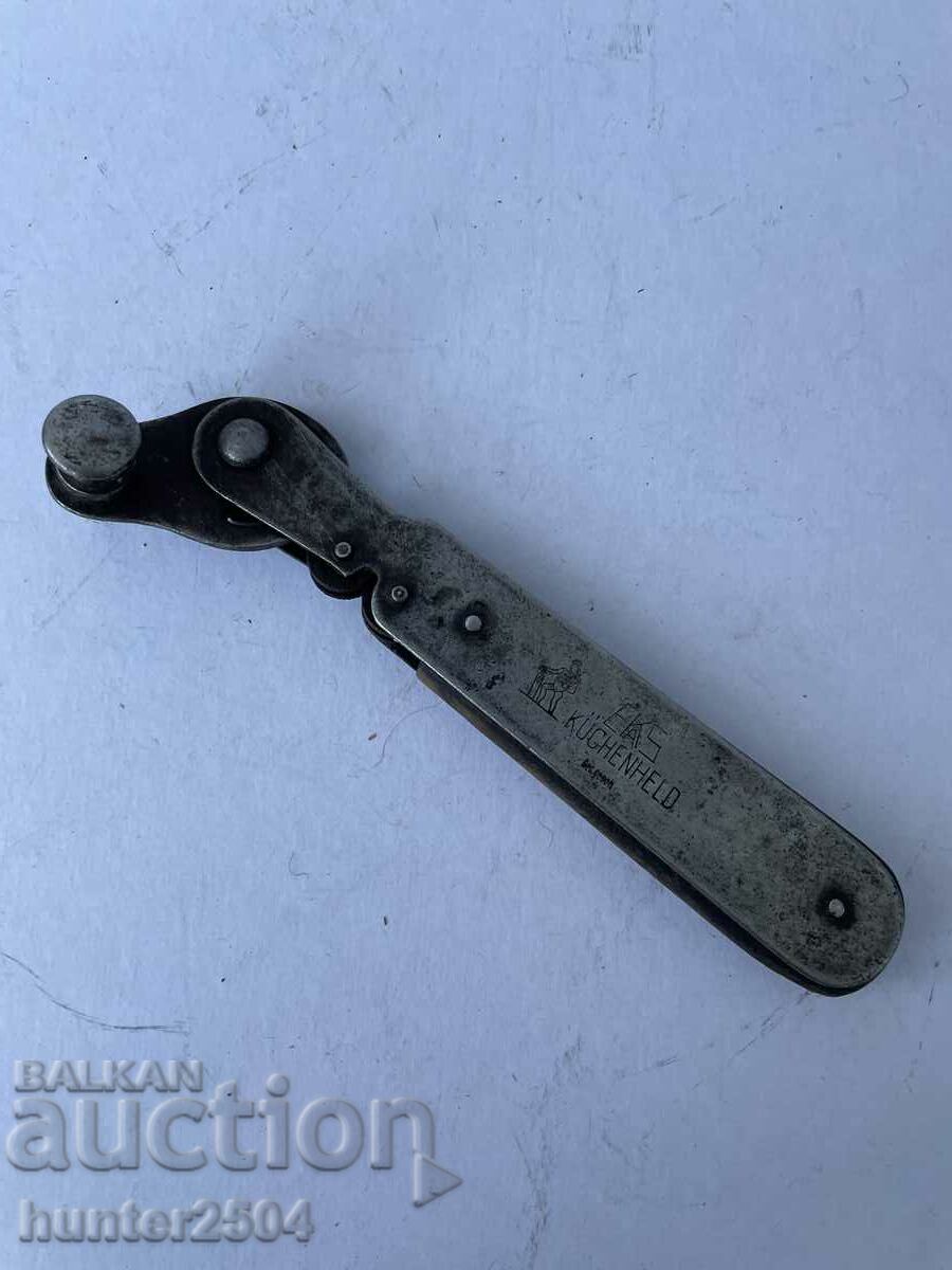 Can opener - old, 15 cm