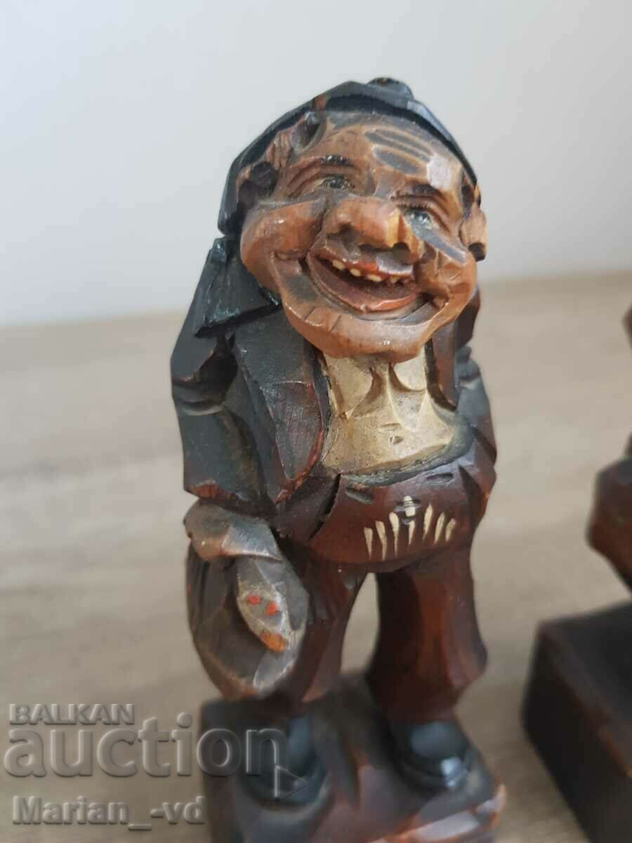 Delivery of Nice set of German Anri style carved wooden figures Delivery of Nice set of German Anri style carved wooden figures