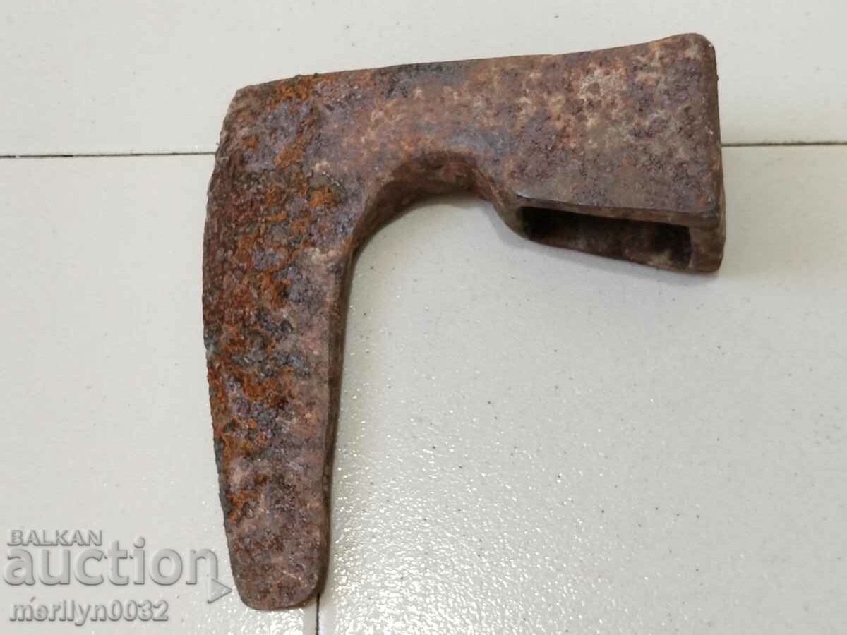 Old ax ax tool wrought iron with price 39.50 BGN | € 20.20 Old ax ax tool wrought iron with price 39.50 BGN | € 20.20