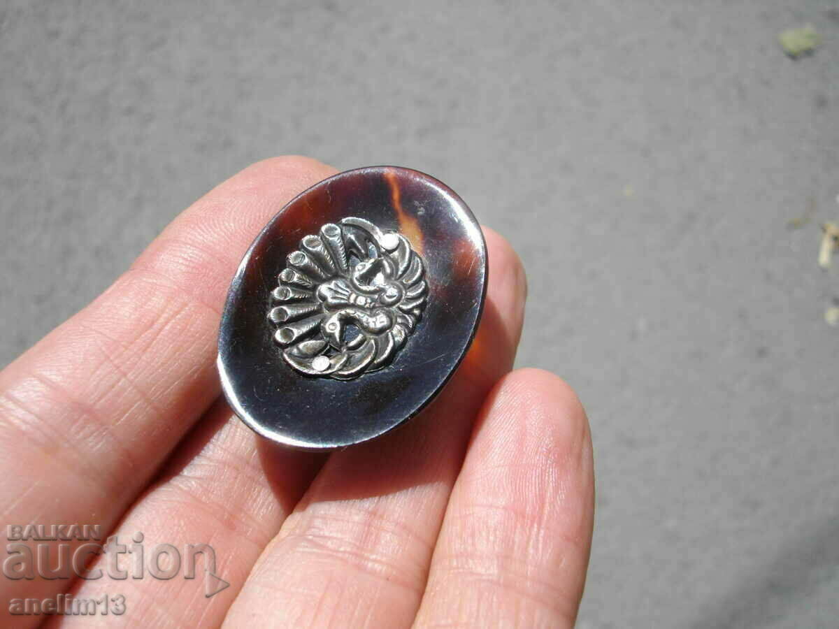 SILVER BIRDS ON TORTOISE SHELL ORNAMENT BROOCH with price 55.00 BGN | € 28.12 SILVER BIRDS ON TORTOISE SHELL ORNAMENT BROOCH with price 55.00 BGN | € 28.12