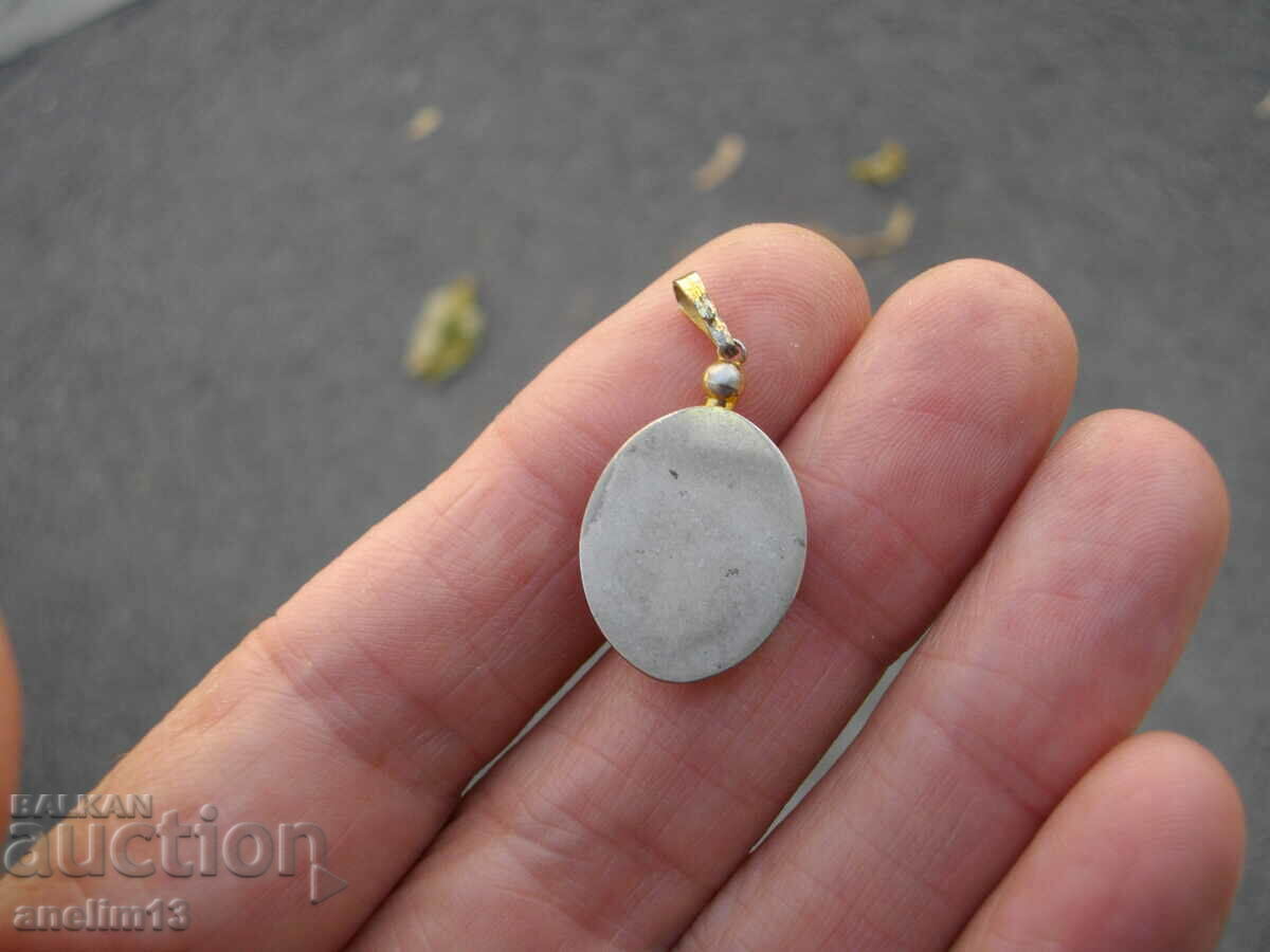 Delivery of OLD CAMEO PENDANT Delivery of OLD CAMEO PENDANT