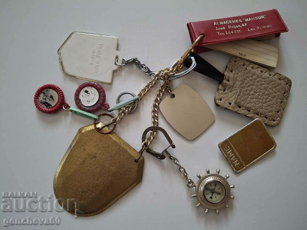 Delivery of Collection of rare old keychains, compass and etc
