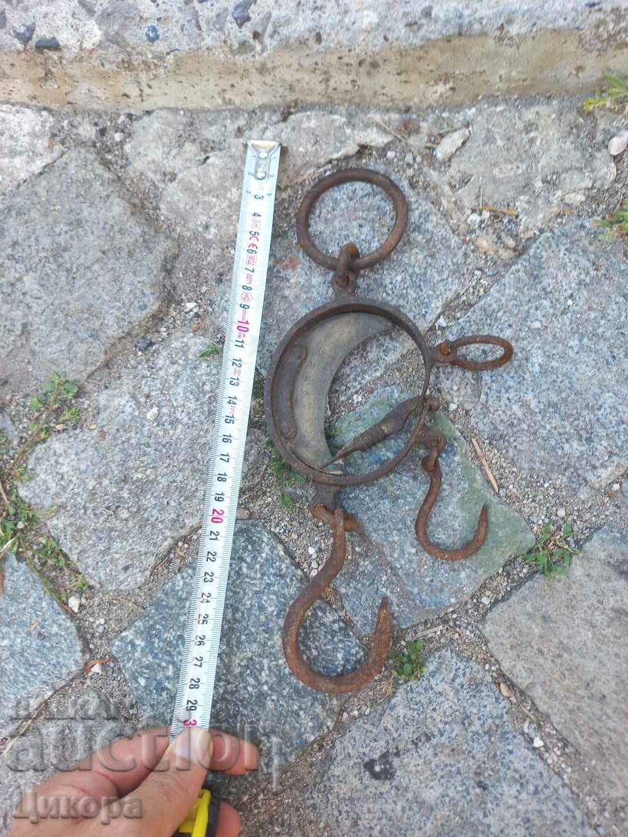 OLD TURKISH OTTOMAN SCALE with price 120.00 BGN | € 61.36 OLD TURKISH OTTOMAN SCALE with price 120.00 BGN | € 61.36