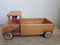 Стара дървена играчка камион