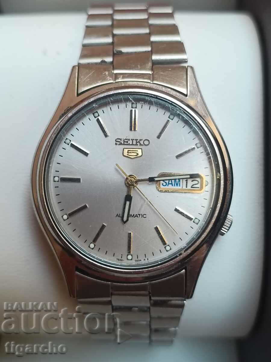 Seiko 5 watch with price 90.00 BGN | € 46.02