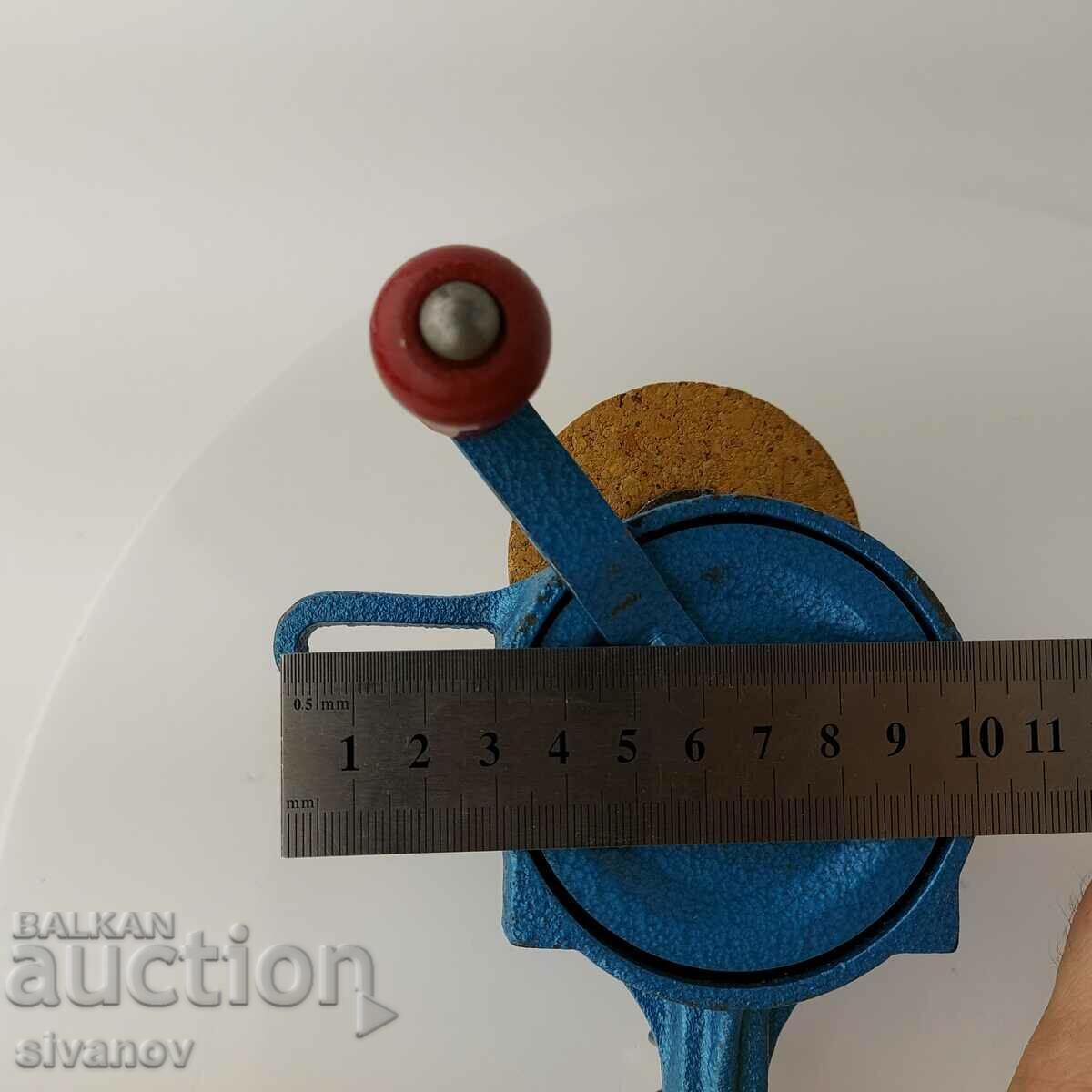 Old Hand Knife Sharpener Sandpaper #5617 - 5 Old Hand Knife Sharpener Sandpaper #5617 - 5