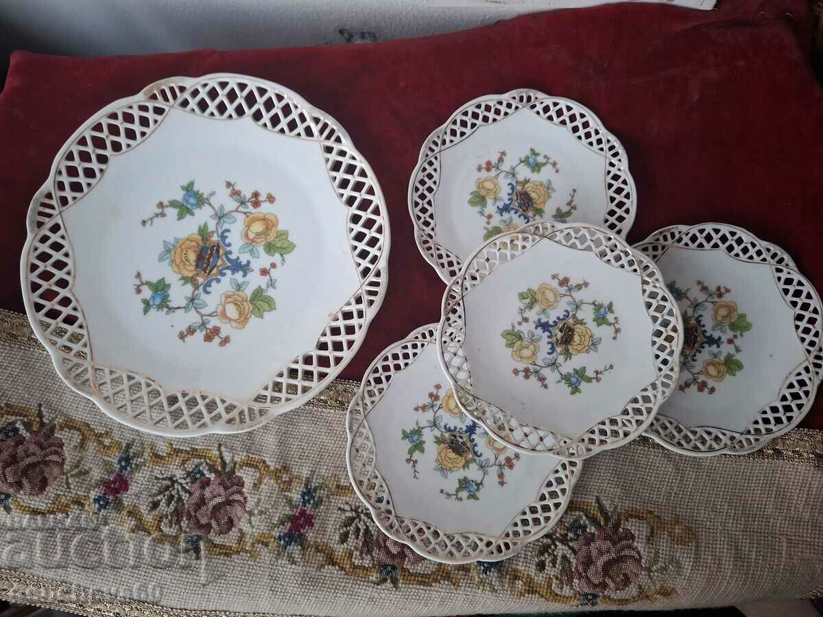 19th century Porcelain openwork plate with cake plates