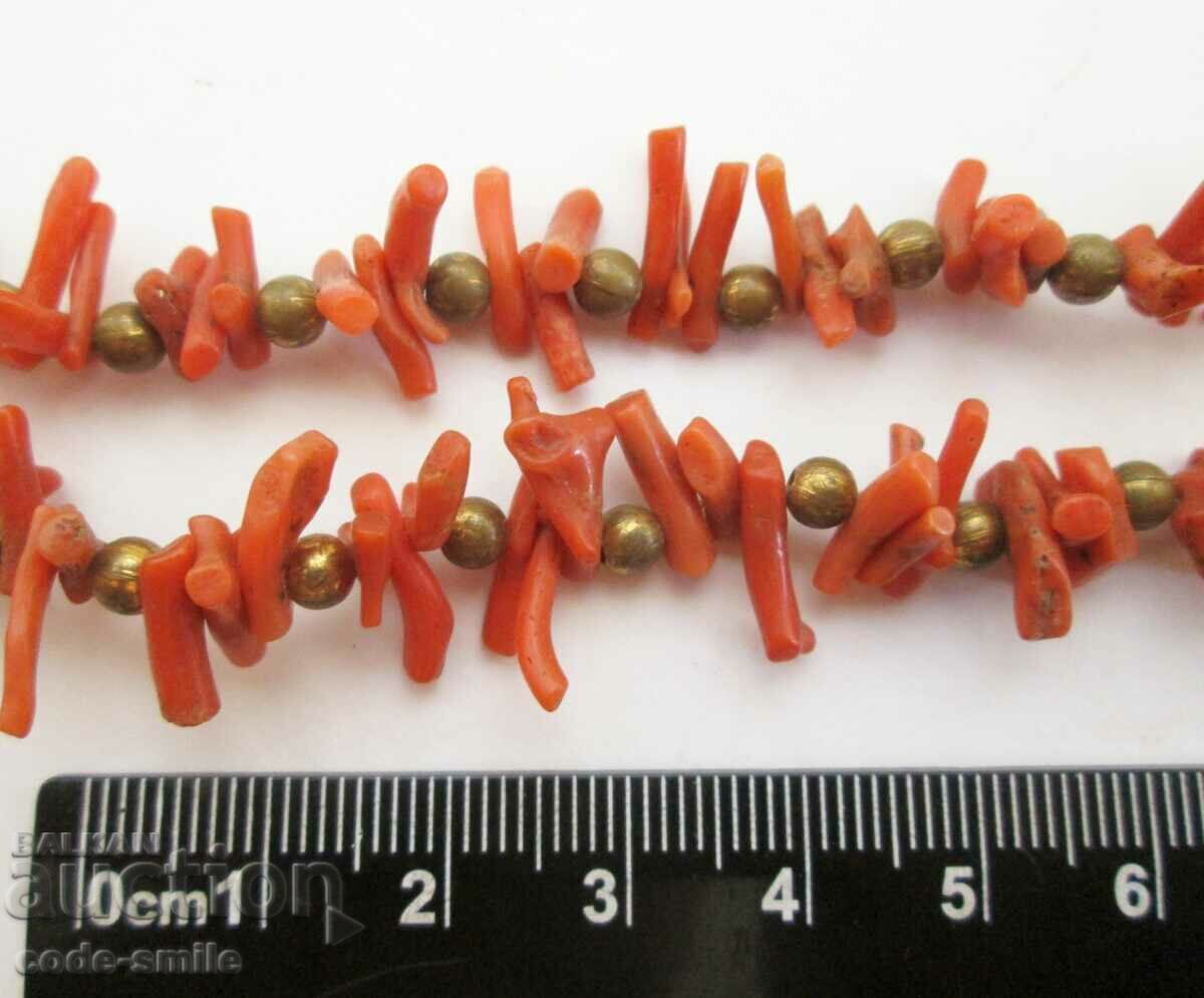 Auction Old ladies jewelry natural red coral necklace Auction Old ladies jewelry natural red coral necklace