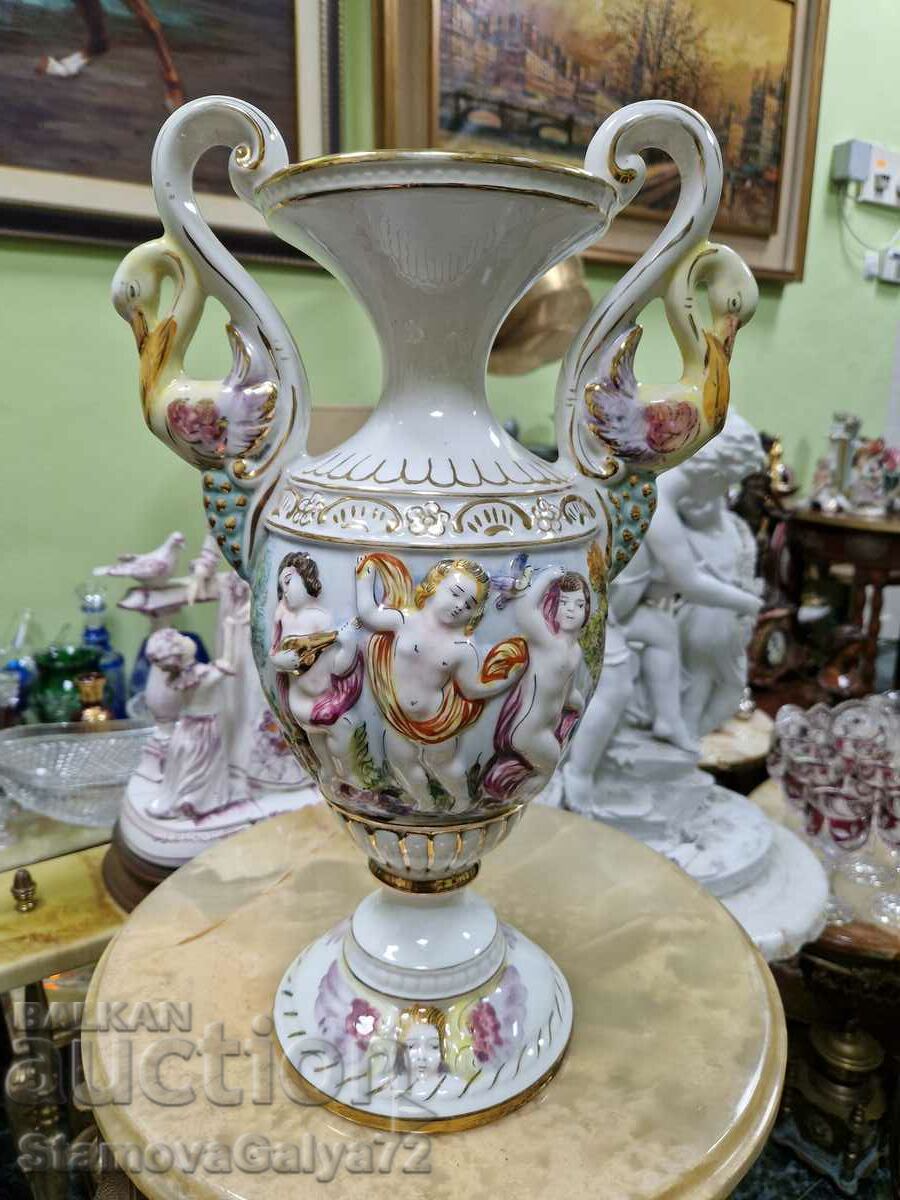 Vasă mare antică din porțelan italian Capodimonte