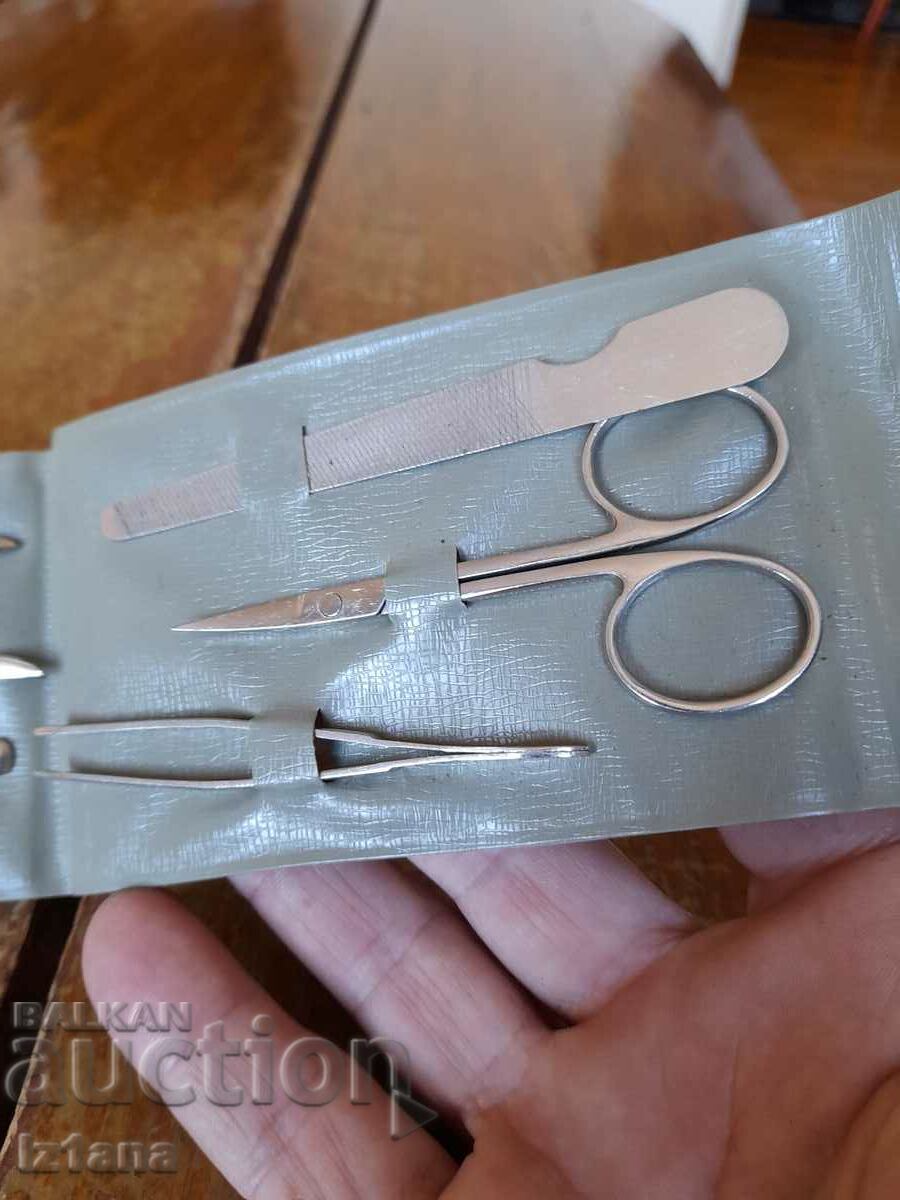 Delivery of Old lady's nail kit Delivery of Old lady's nail kit