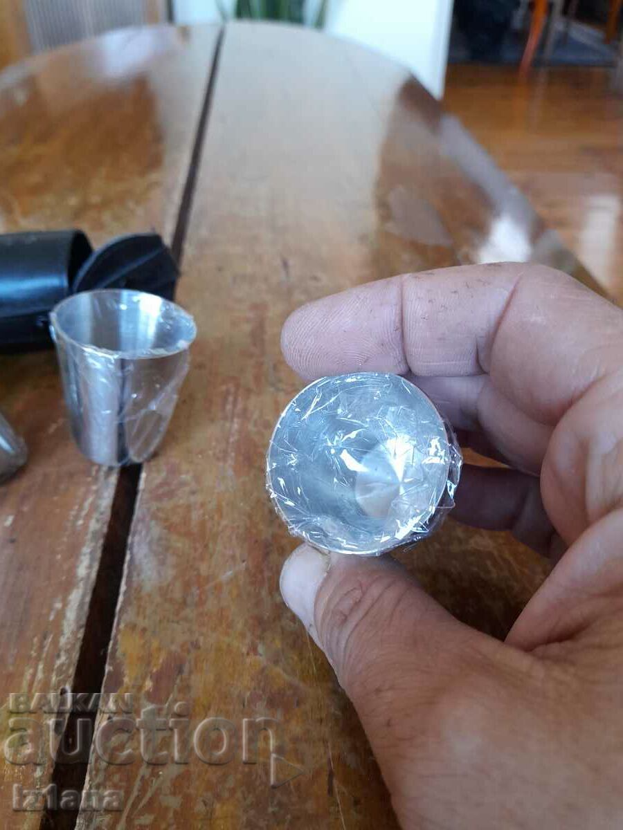 Delivery of Old tourist cups Delivery of Old tourist cups