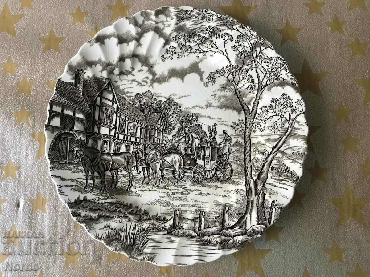 A beautiful STAFFORDSHIRE porcelain plate