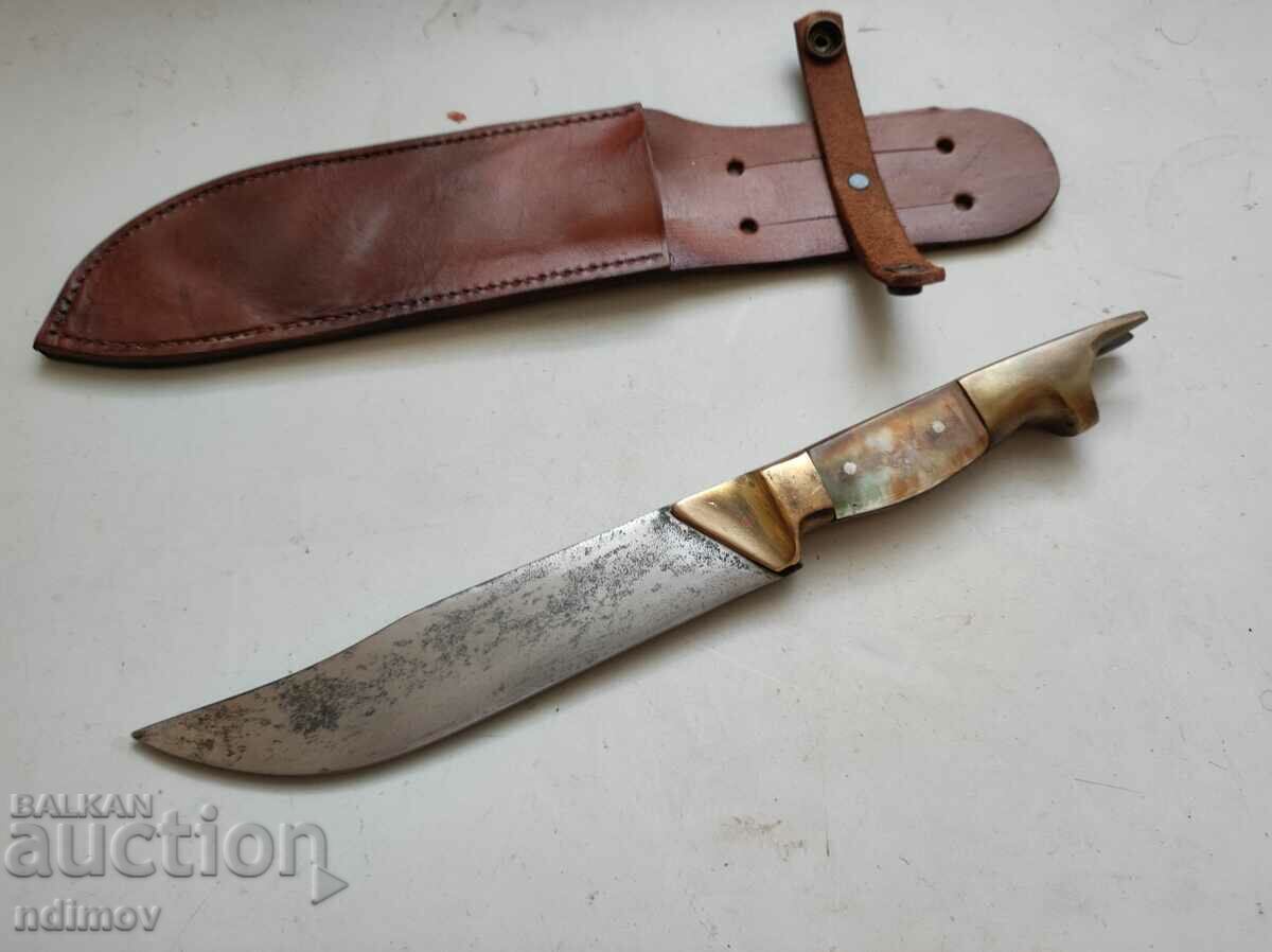 Hunting knife from the soca dog's head with price 125.00 BGN | € 63.91 Hunting knife from the soca dog's head with price 125.00 BGN | € 63.91