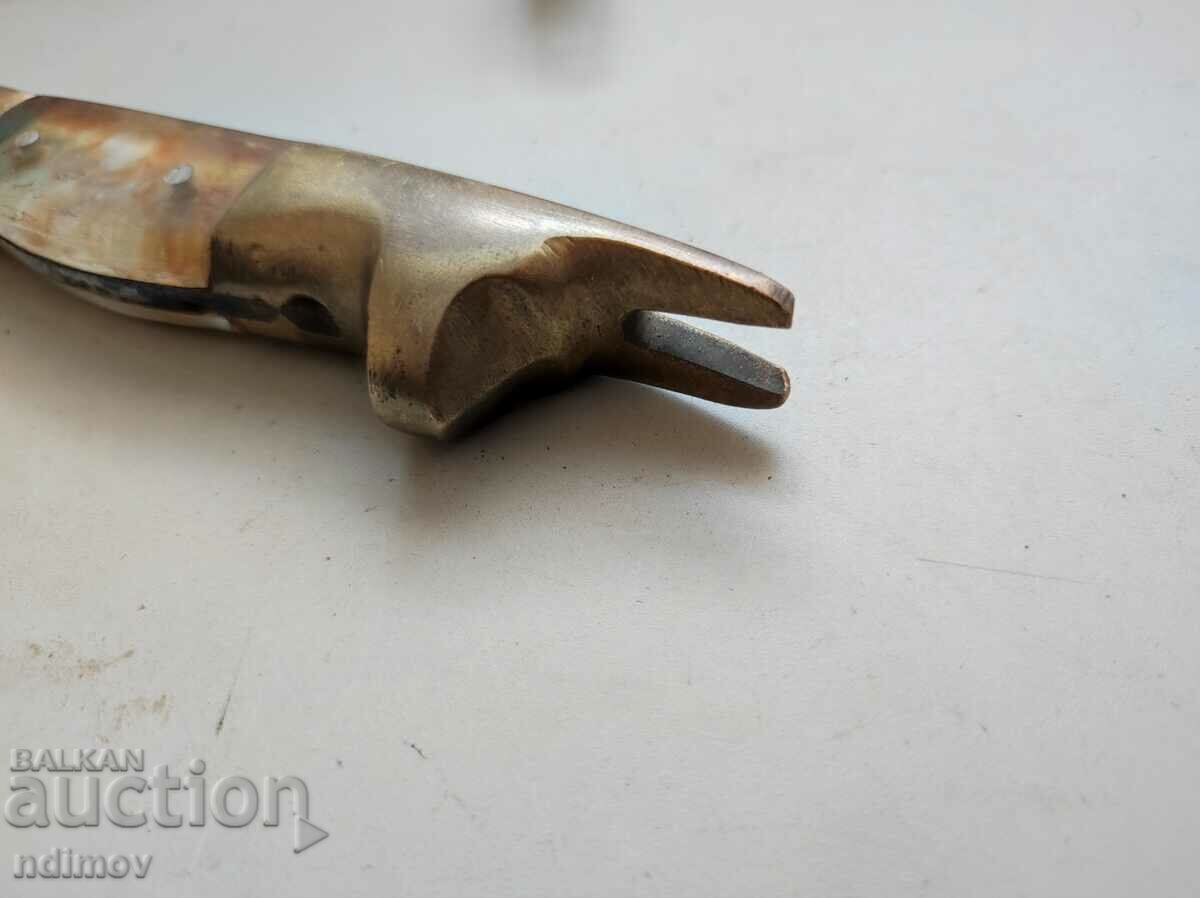 Auction Hunting knife from the soca dog's head Auction Hunting knife from the soca dog's head