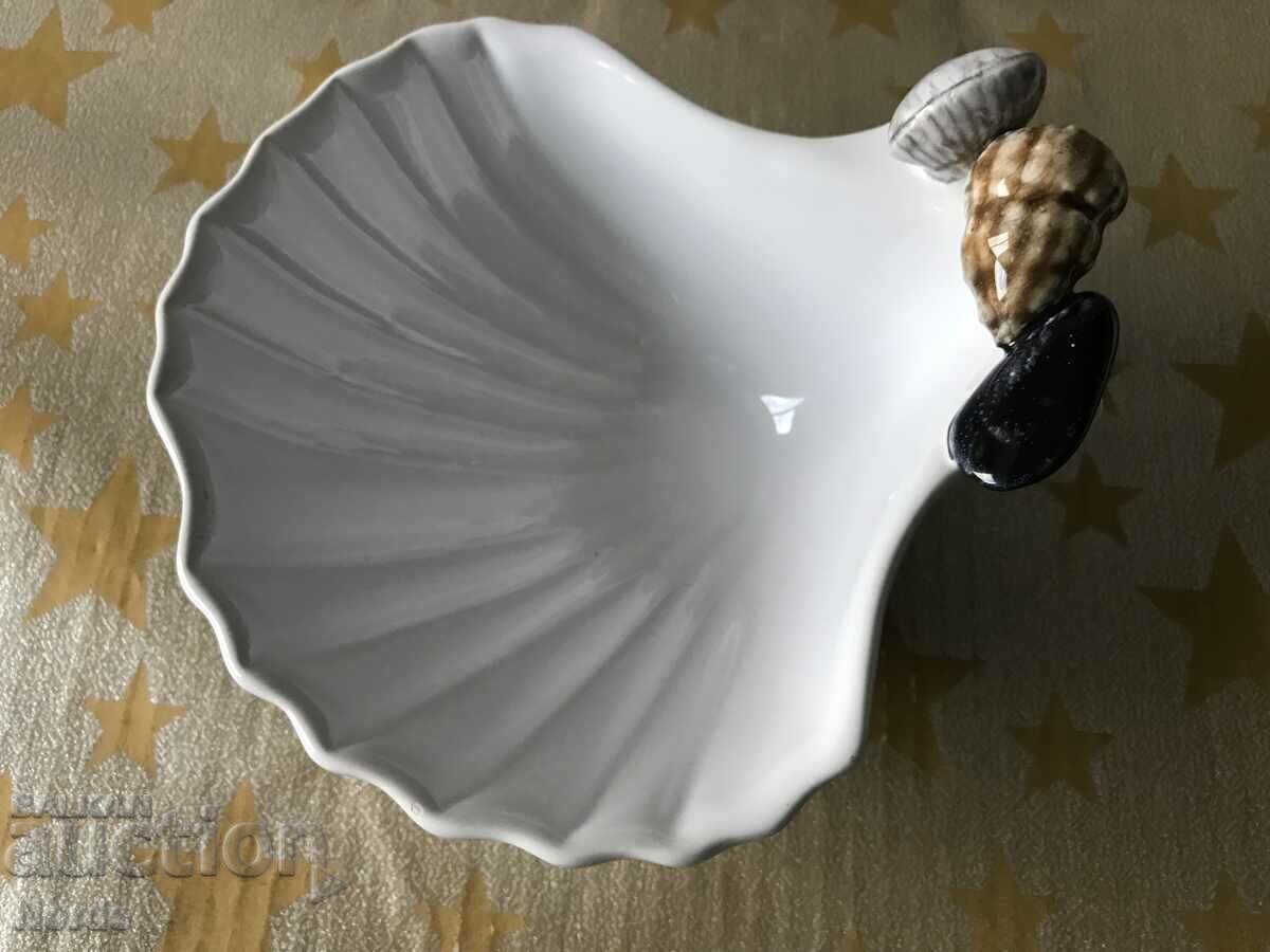 Marine motifs. Porcelain bowl