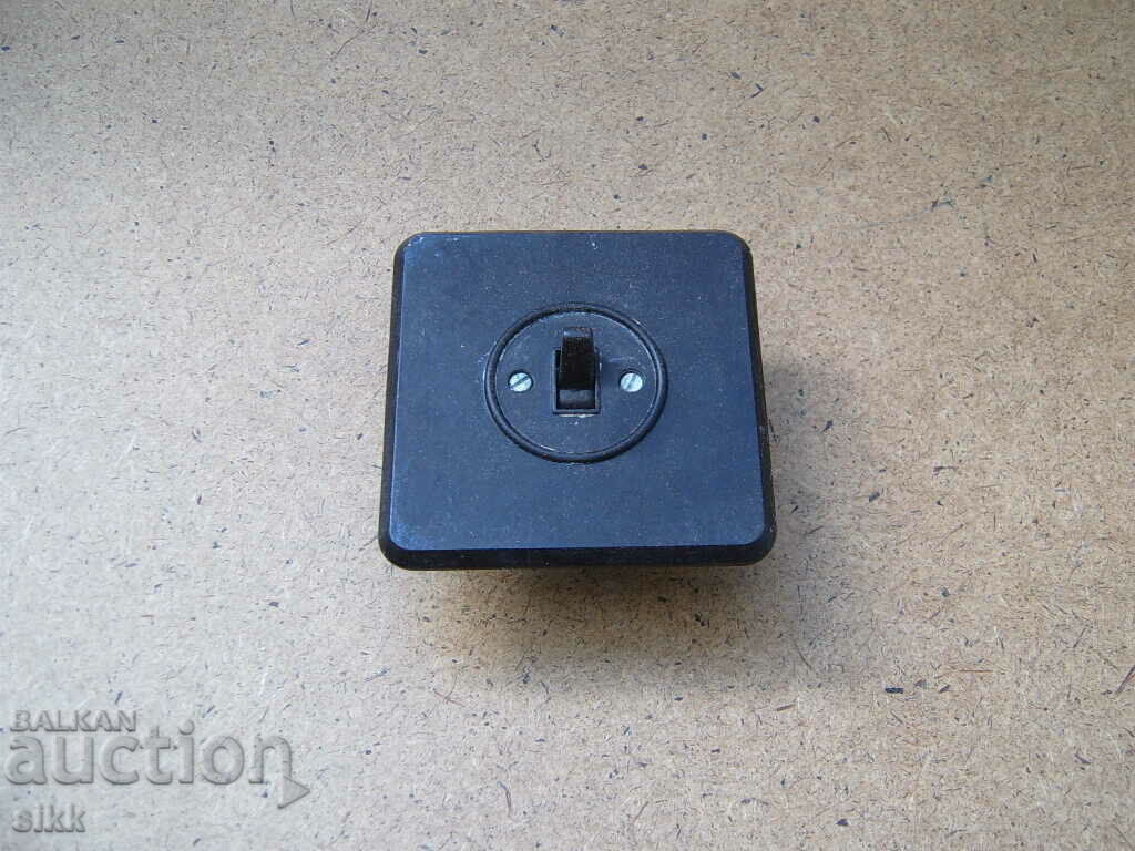 El. key - antique El. key - antique