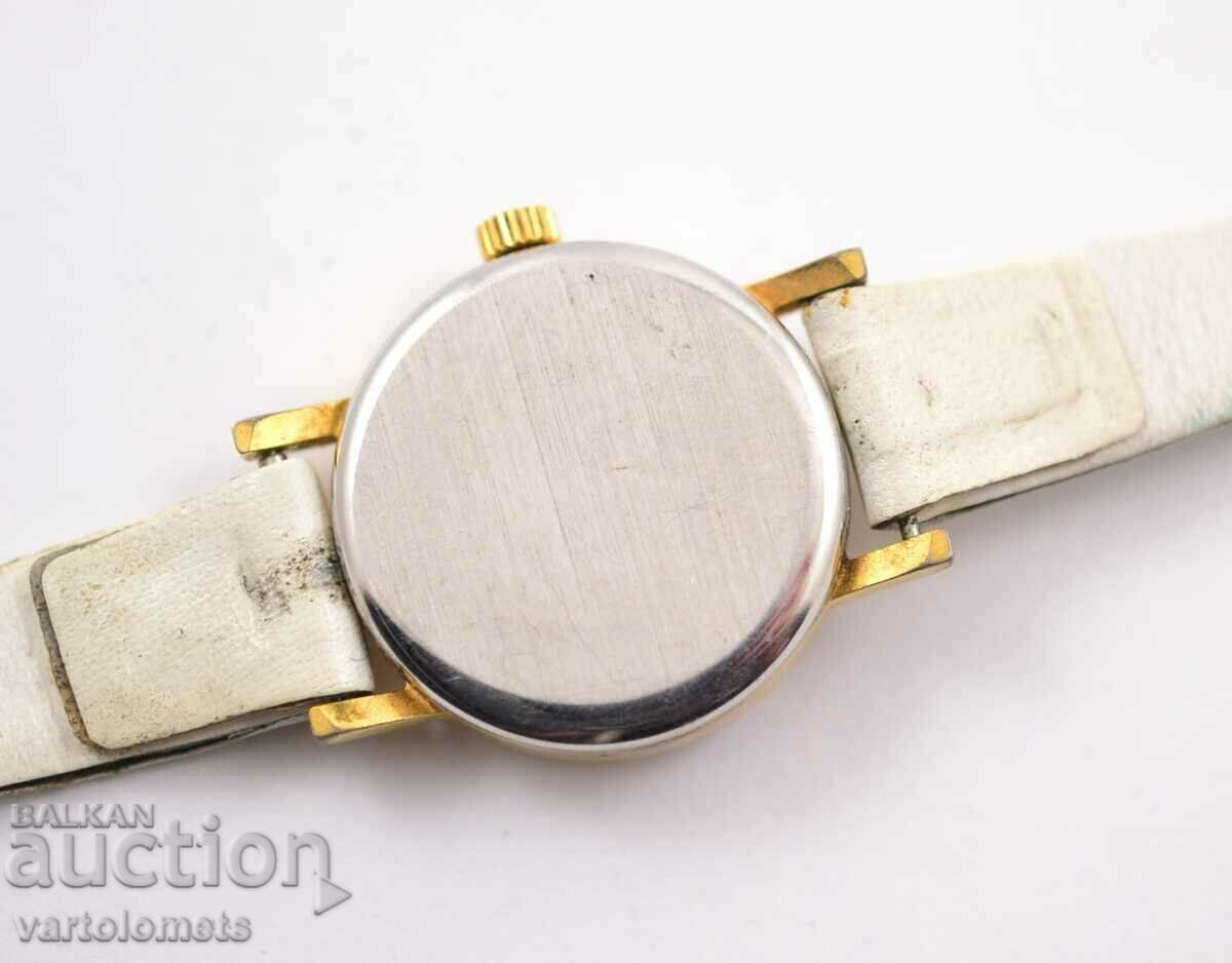 Auction CLIPPER Women's Gold Plated Watch - Works Auction CLIPPER Women's Gold Plated Watch - Works