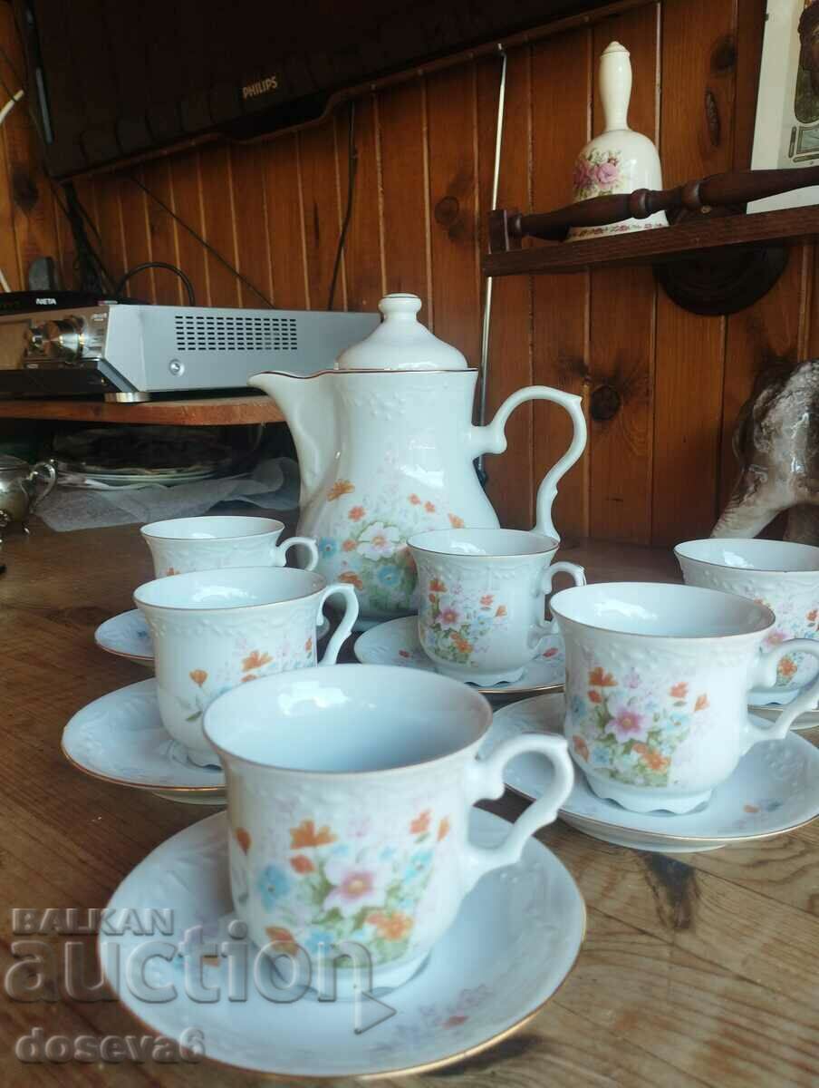 Деликатен сервиз за еспресо