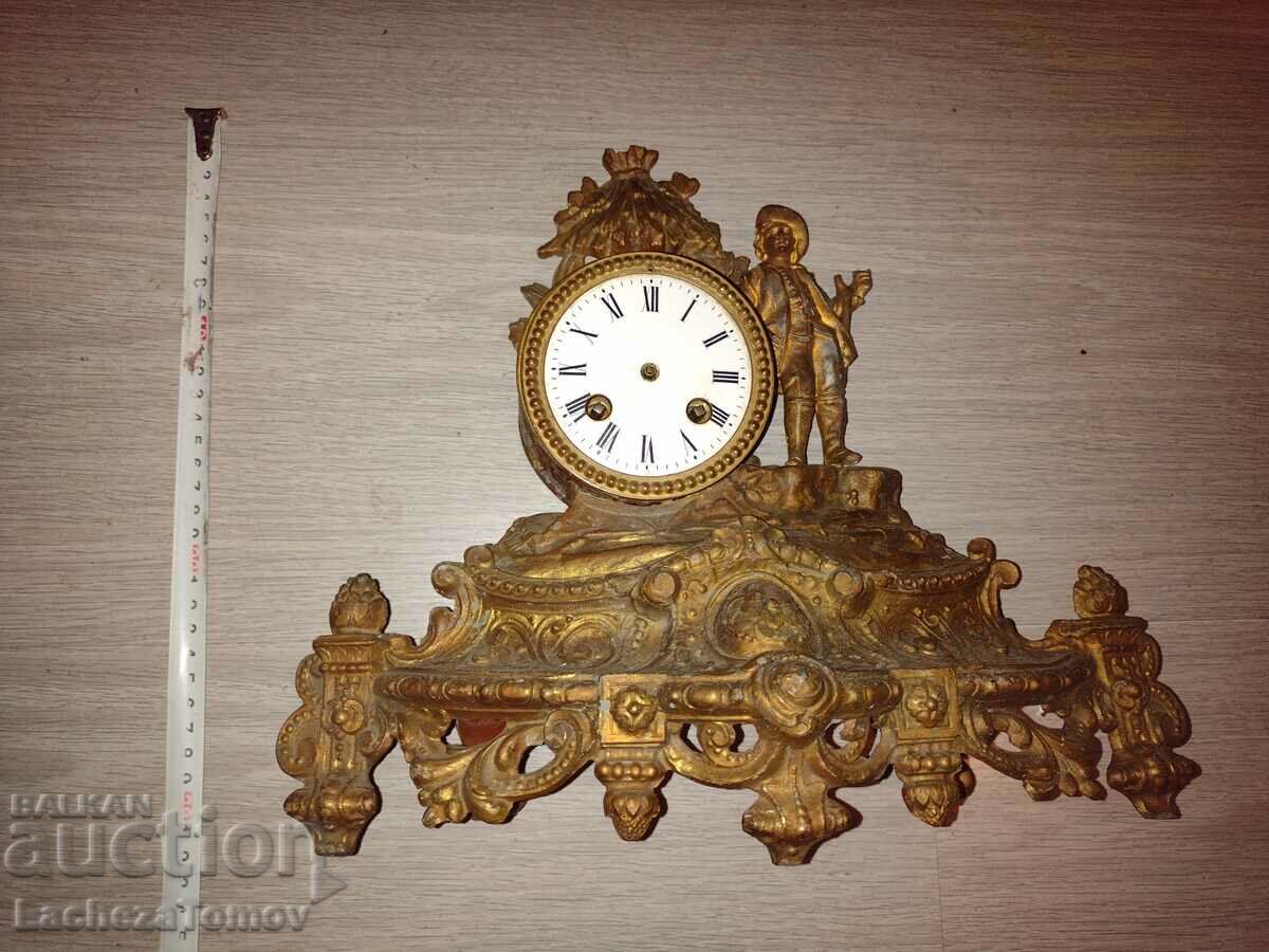Όμορφο παλιό επιτραπέζιο ρολόι Γαλλία με μπρούτζινη φιγούρα