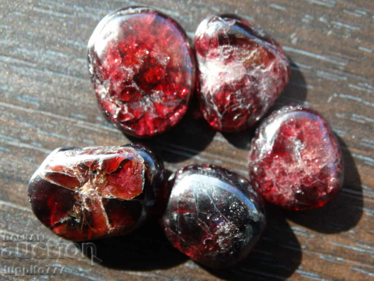Auction 70.30 carat natural garnet 5 pieces Auction 70.30 carat natural garnet 5 pieces