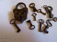 Old padlock keys-0.01st