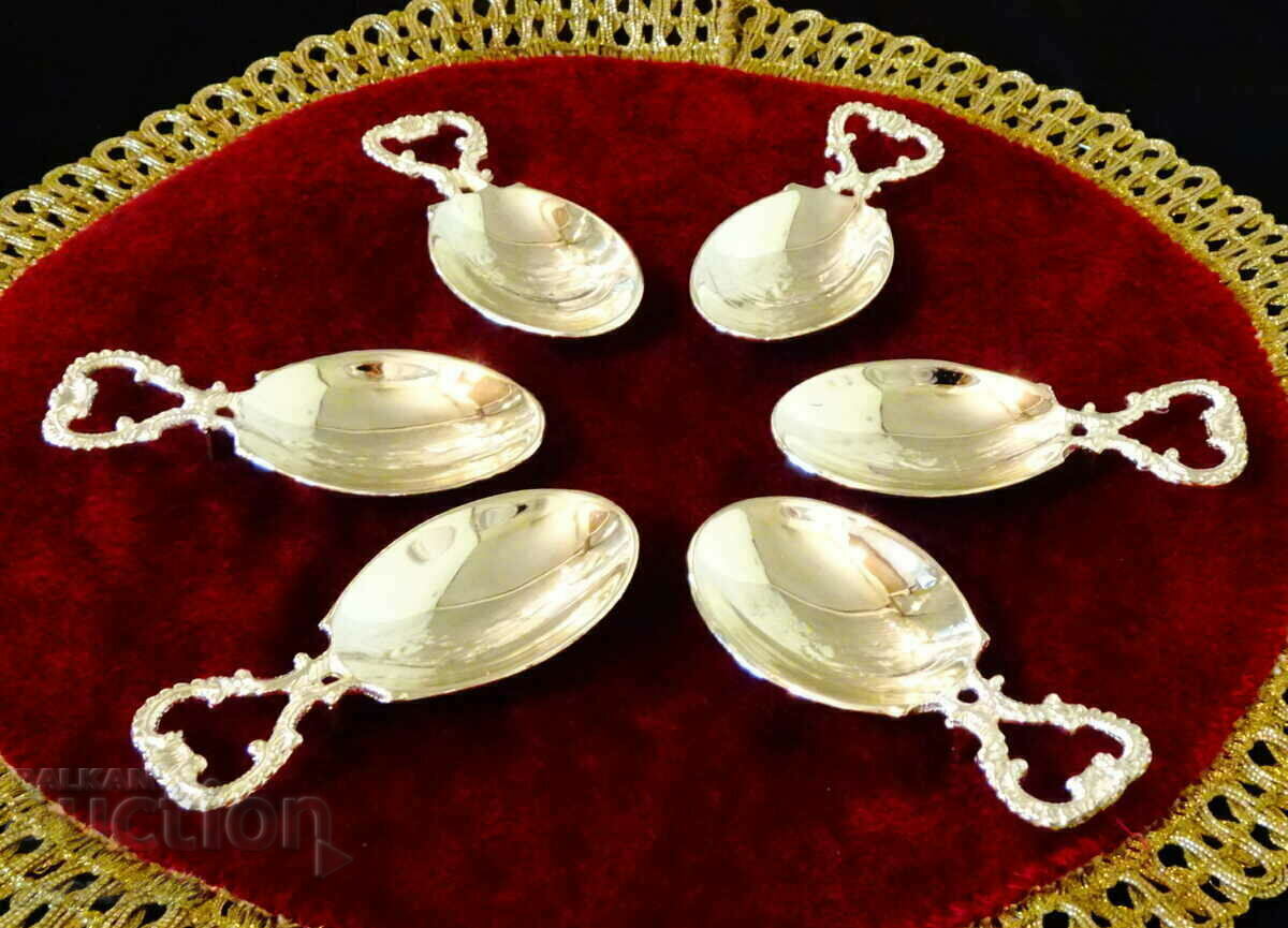 Silver-plated cocktail glasses, holders for spoons, 6 pieces, baroque. Silver-plated cocktail glasses, holders for spoons, 6 pieces, baroque.