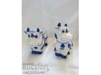 Porcelain salt and pepper shakers