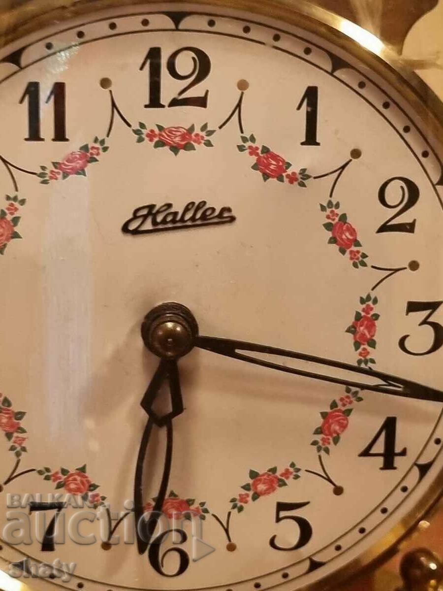 Old clock with price 170.00 BGN | € 86.92 Old clock with price 170.00 BGN | € 86.92