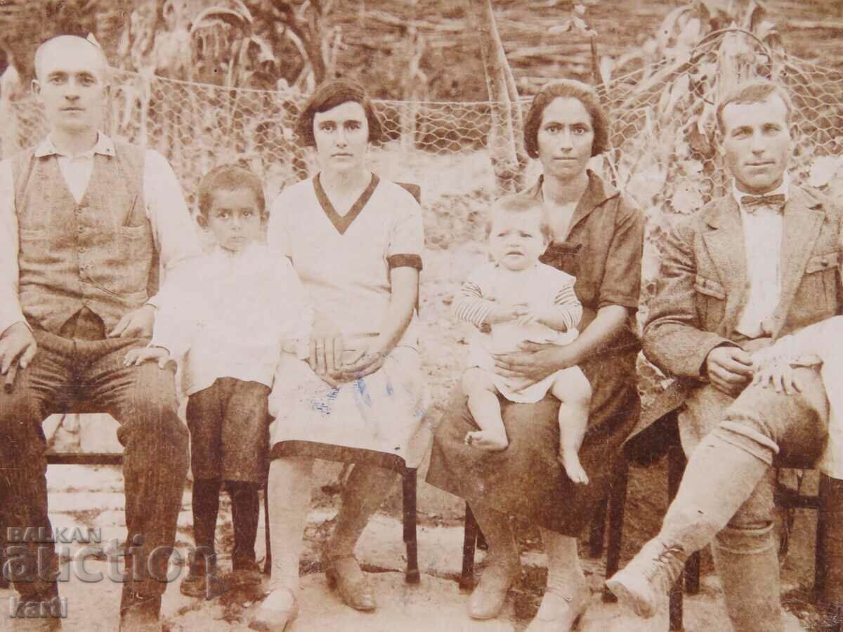 OLD PHOTO with price 5.99 BGN | € 3.06 OLD PHOTO with price 5.99 BGN | € 3.06