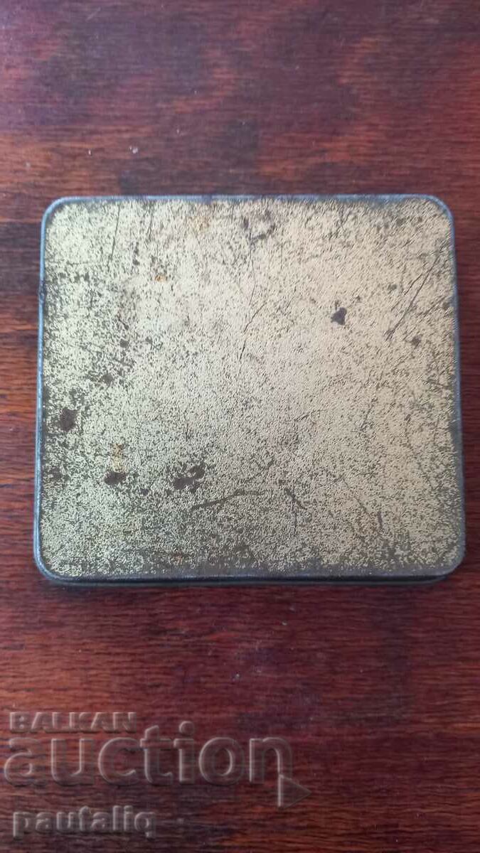 Auction CIGARETTE BOX Auction CIGARETTE BOX