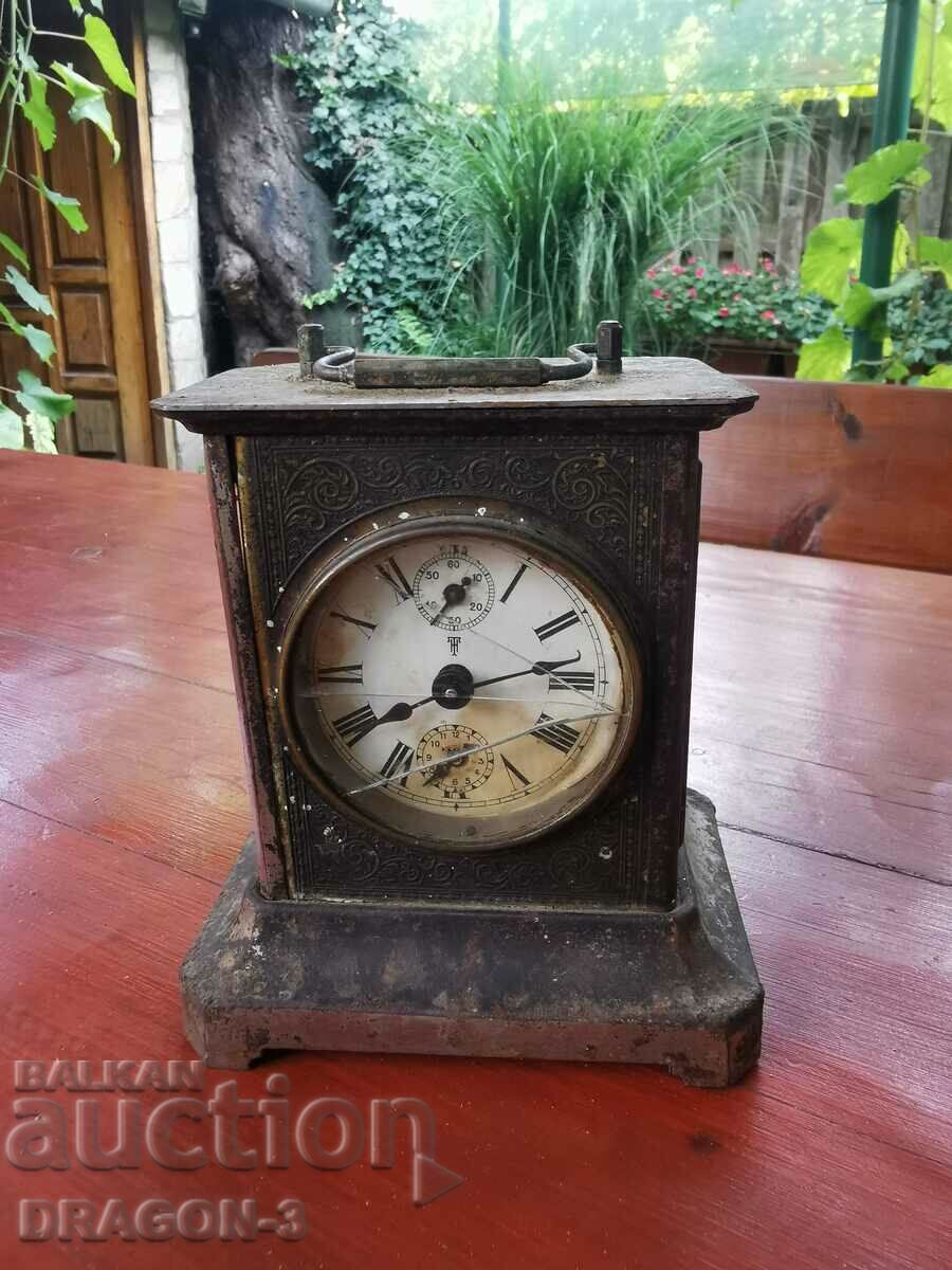 Επιτραπέζιο ρολόι με φανάρι