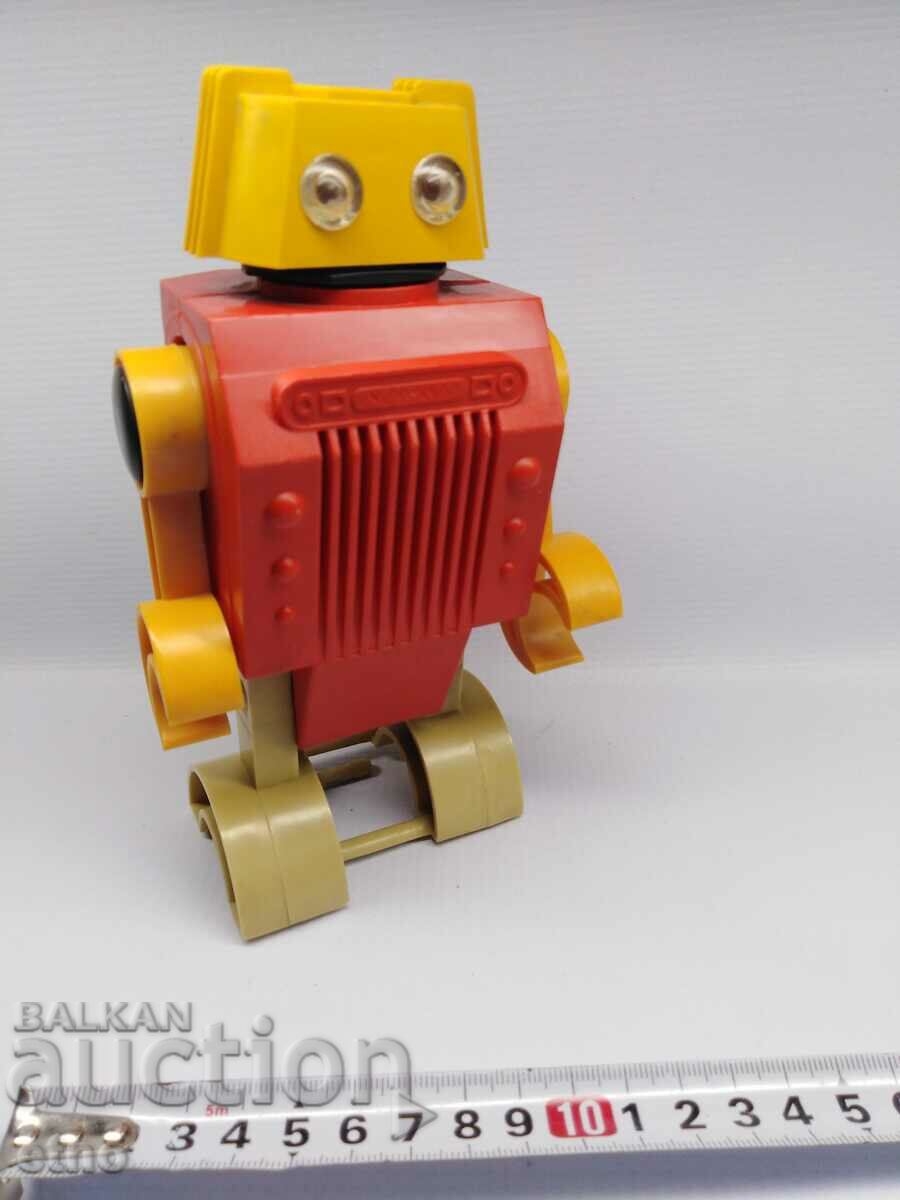 ROBOT-BULGARIAN SOC .MECHANICAL TOY WITH KEY