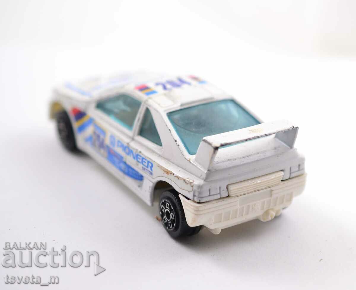 Auction Metal car BURAGO PEUGOT 405 Italy Auction Metal car BURAGO PEUGOT 405 Italy