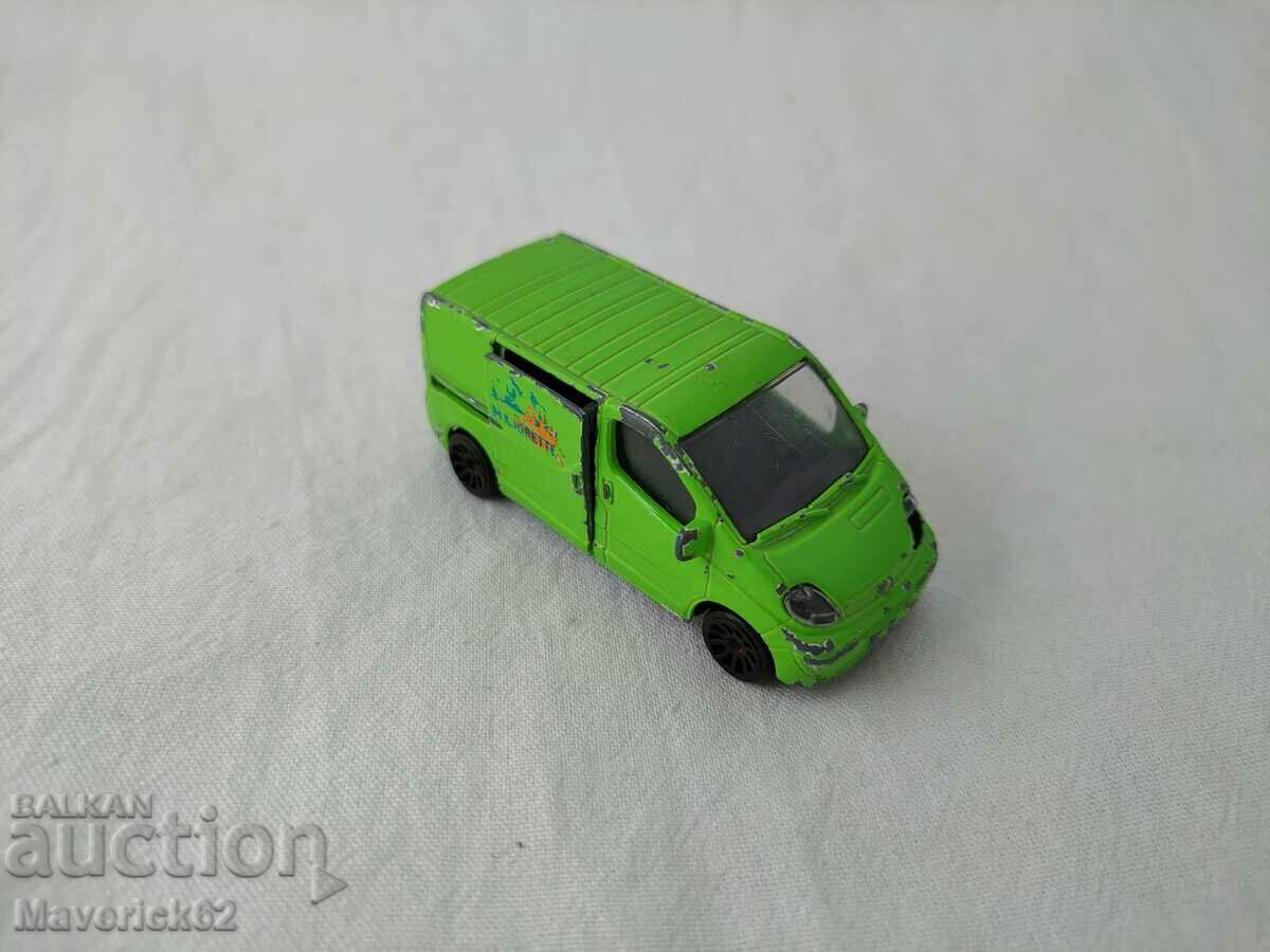 Delivery of Renault metal children's toy Delivery of Renault metal children's toy