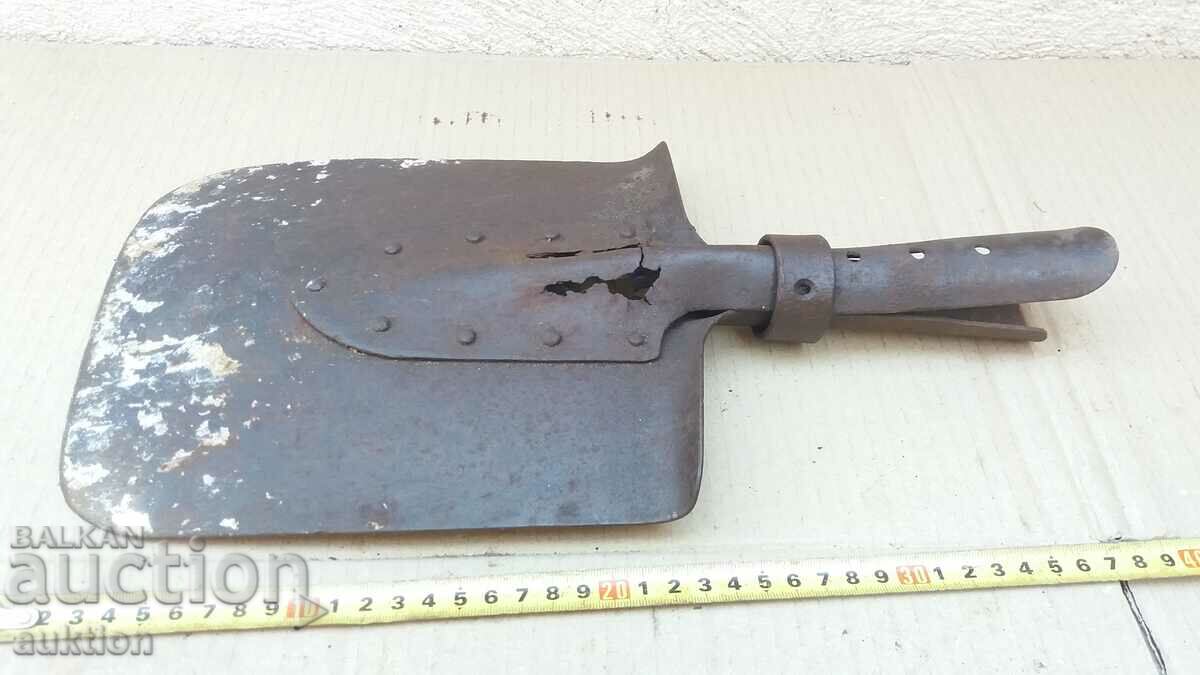 OLD MILITARY SHOVEL - 6